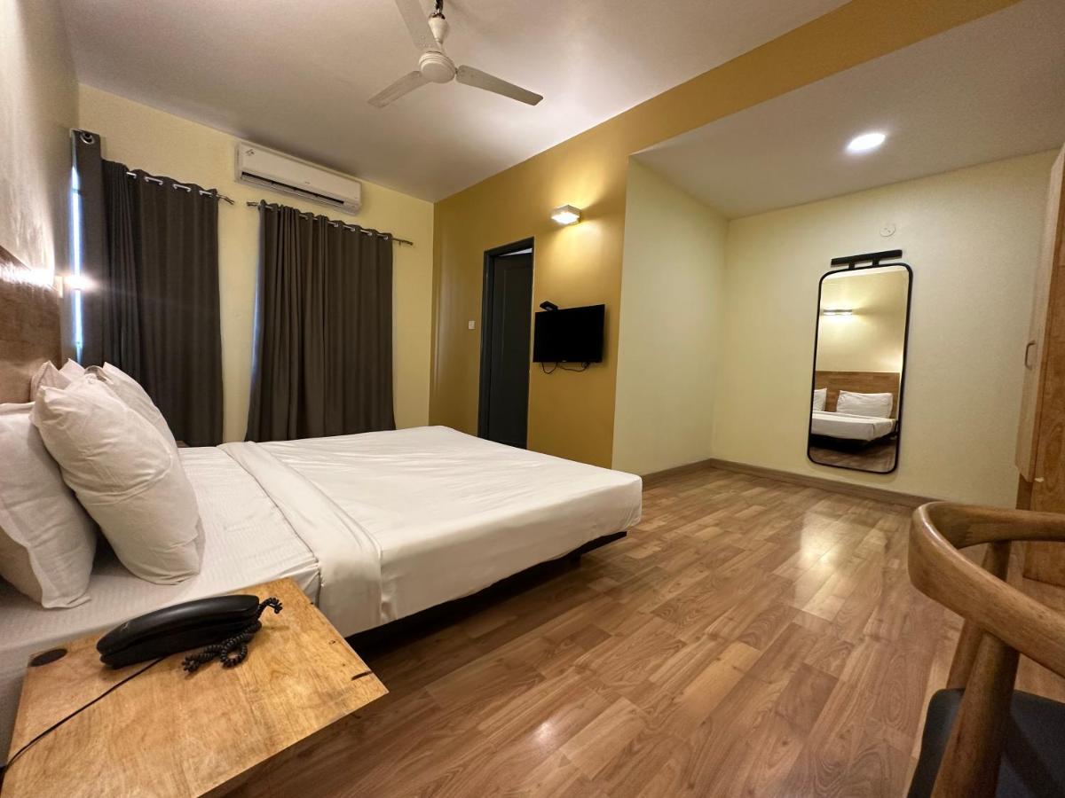 Upar Hotels Indiranagar Bangalore Esterno foto